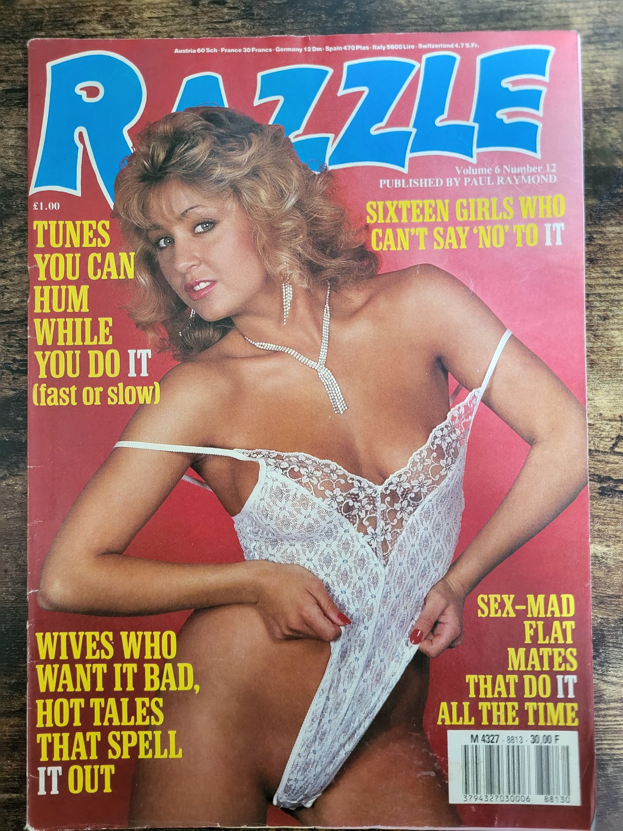 Razzle Magazine Vol 6 No 12