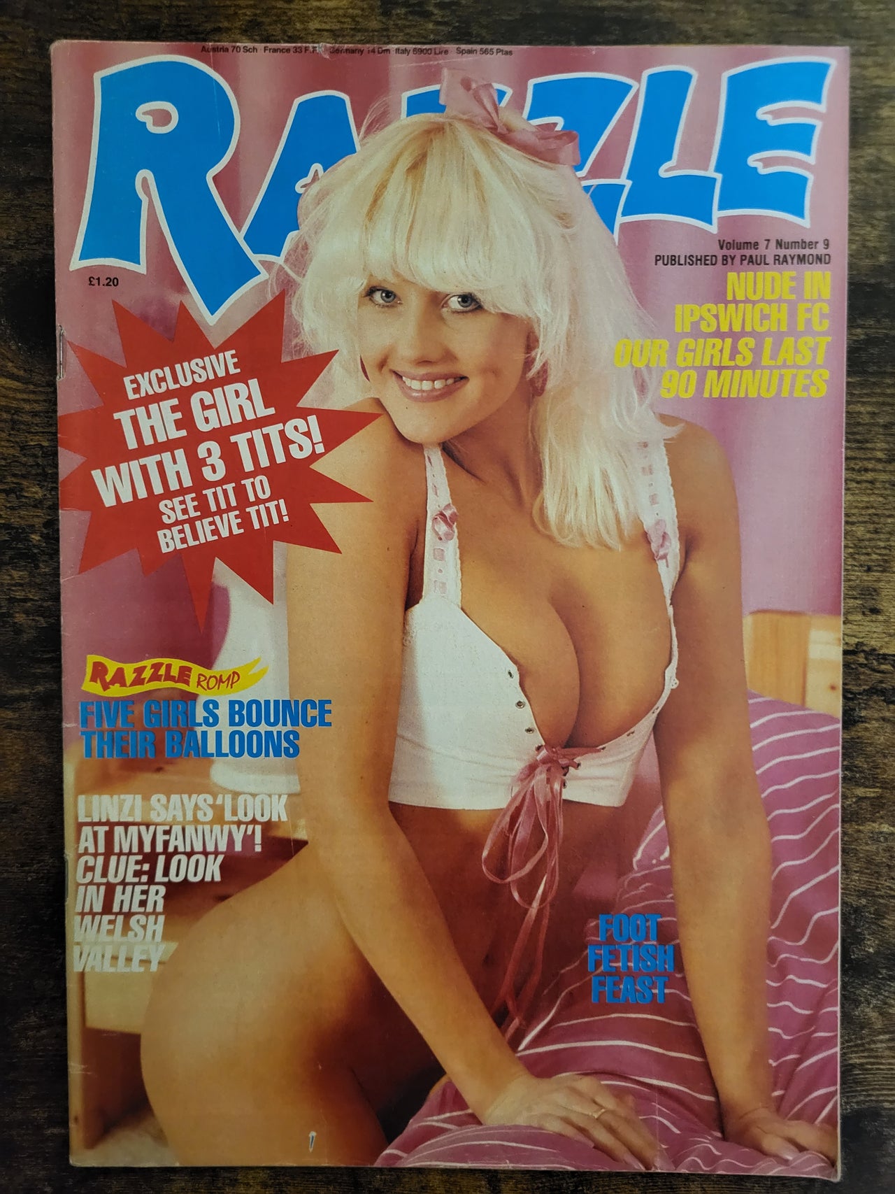 Razzle Magazine Vol 7 No 9