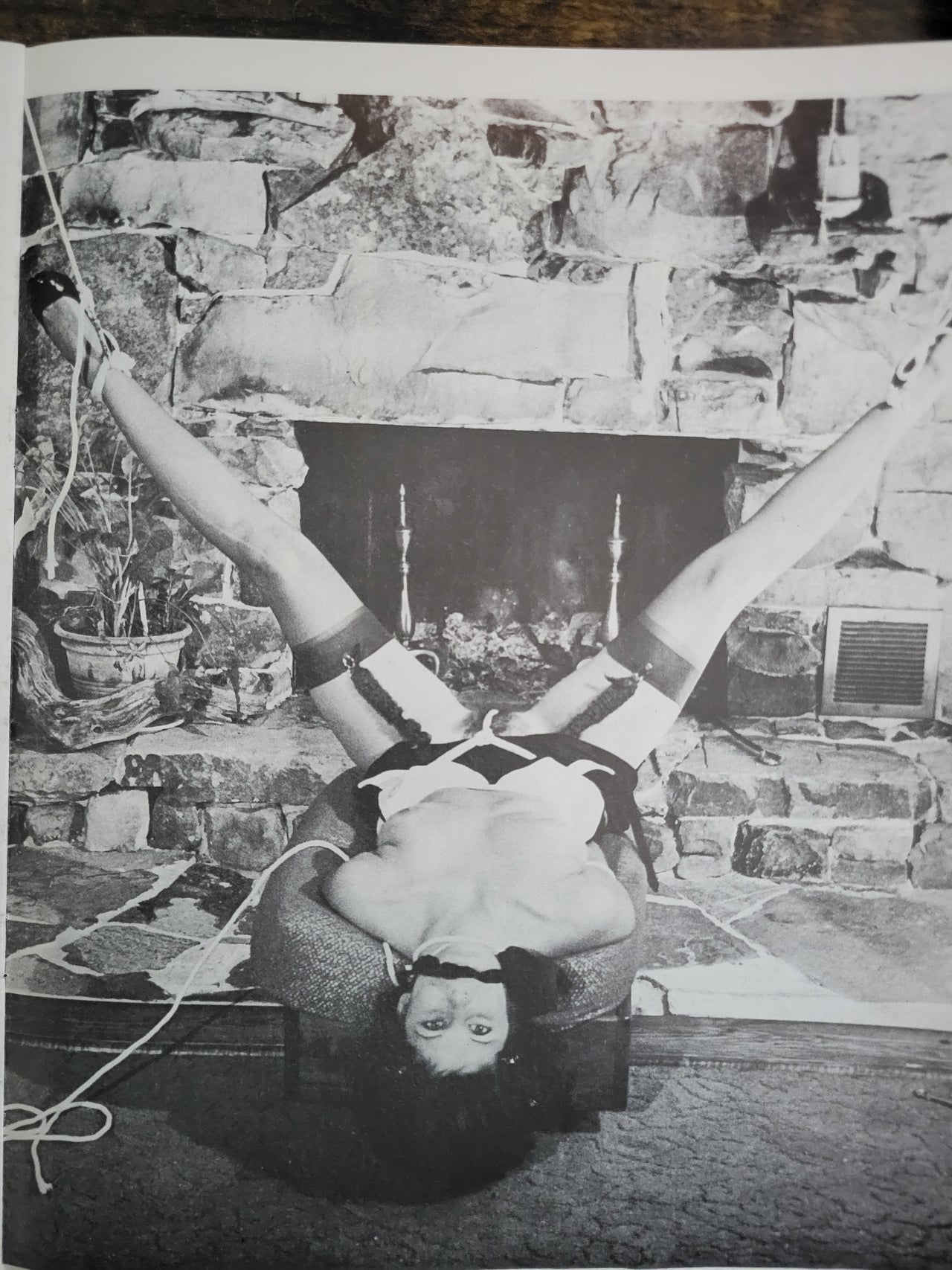 289 Bondage Photos Magazine Vol 1 No 1.. 1981 US Bondage Magazine