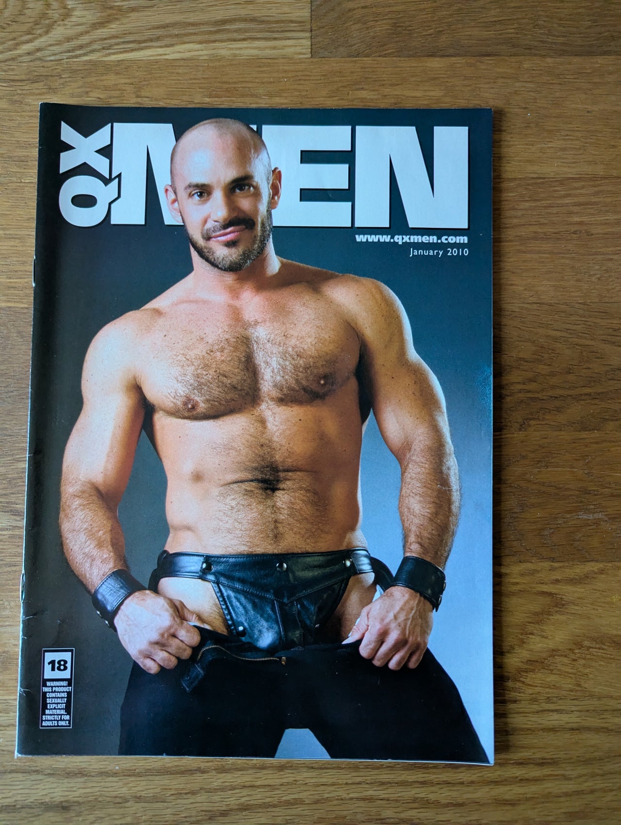 QX Men Magazine January 2010 ... UK Gay Magazine