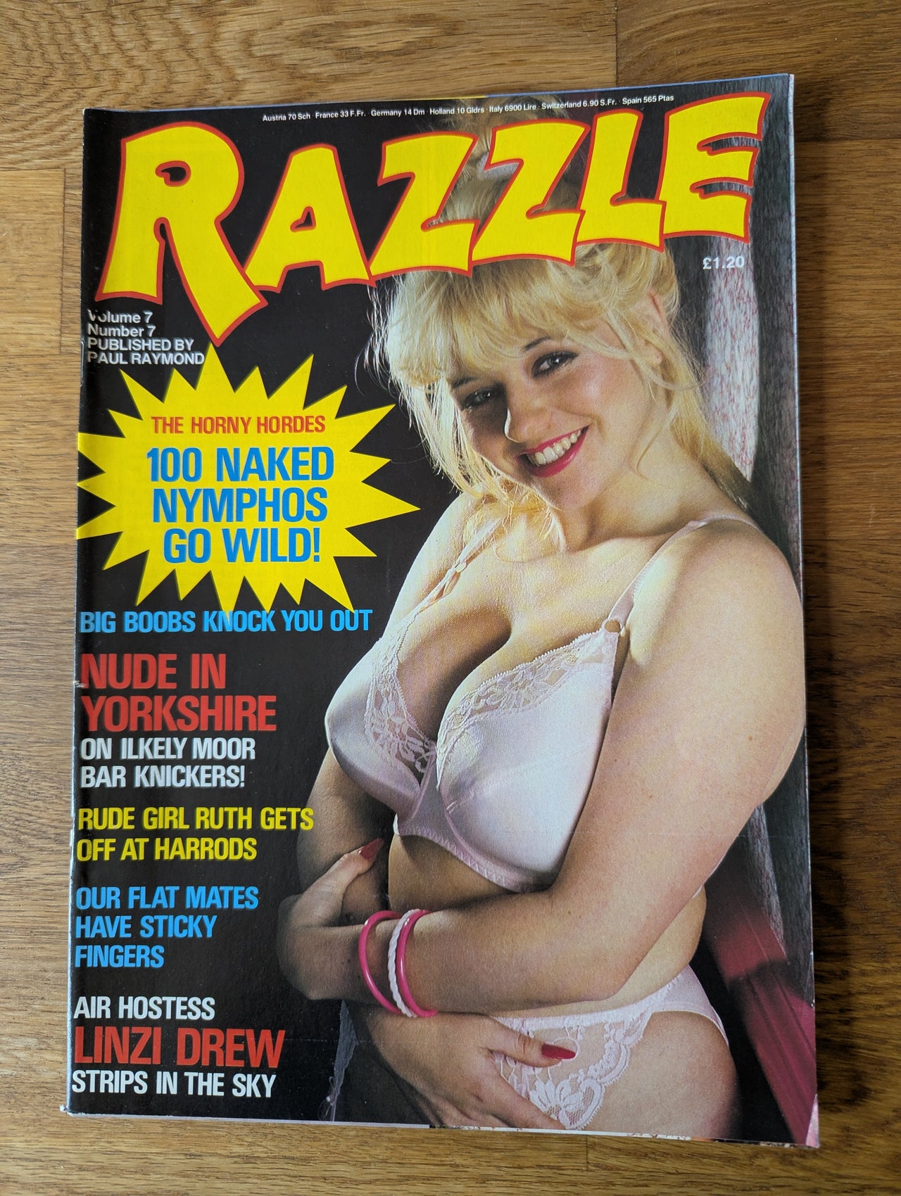Razzle Magazine Vol 7 No 7