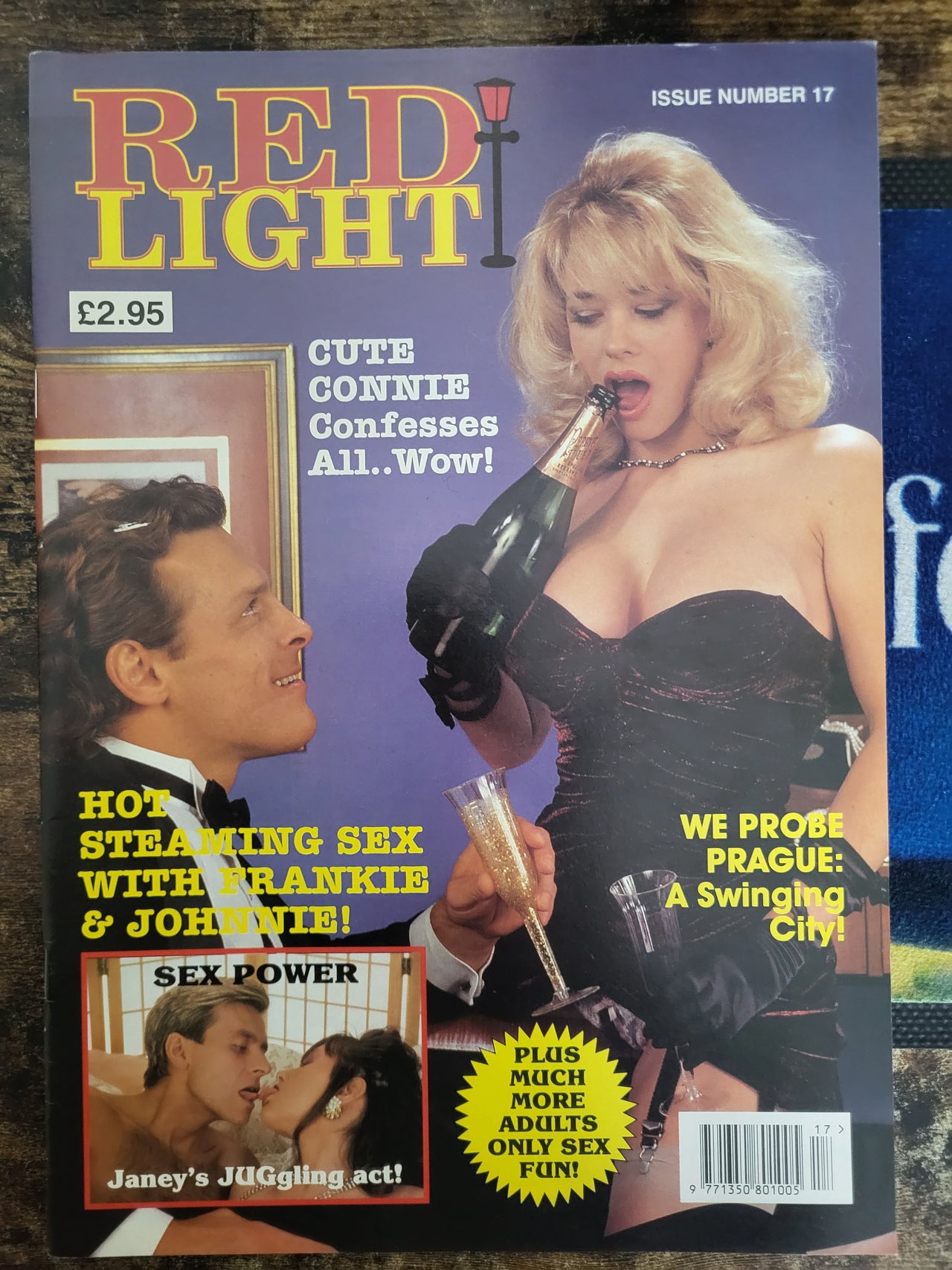Red Light Magazine No 17