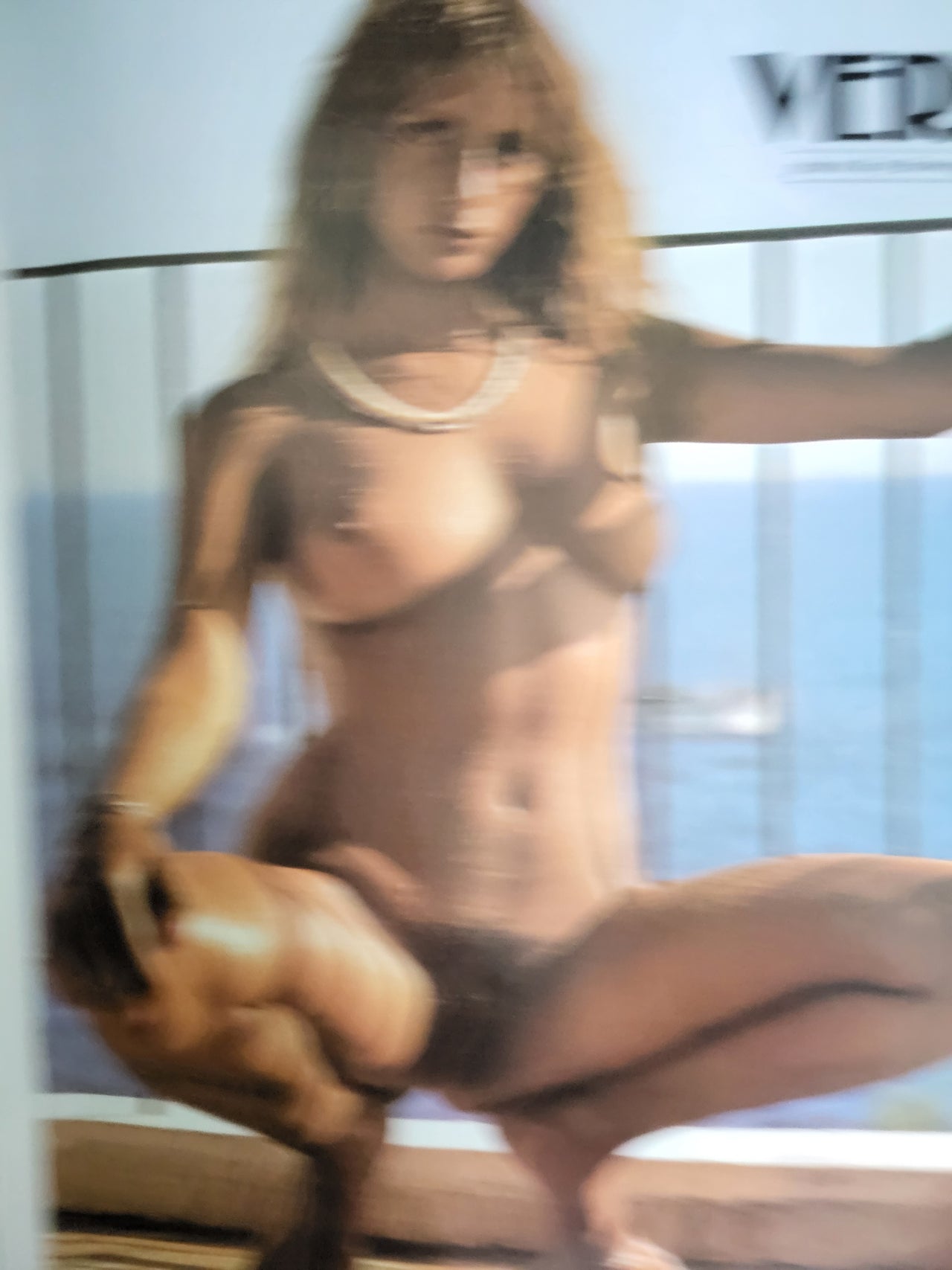 Le Club Mondial Magazine October/November 1977.. French Magazine