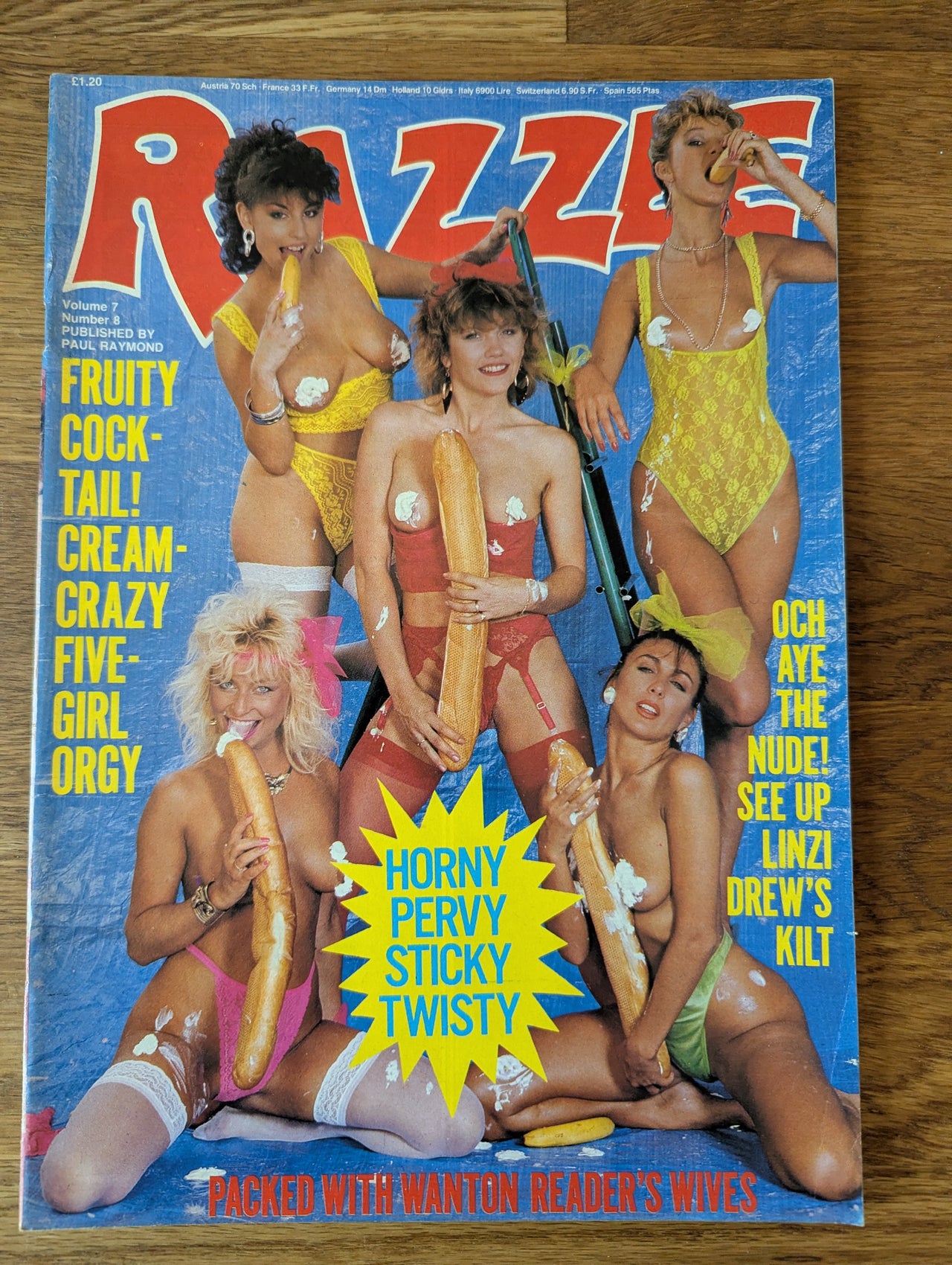 Razzle Magazine Vol 7 No 8