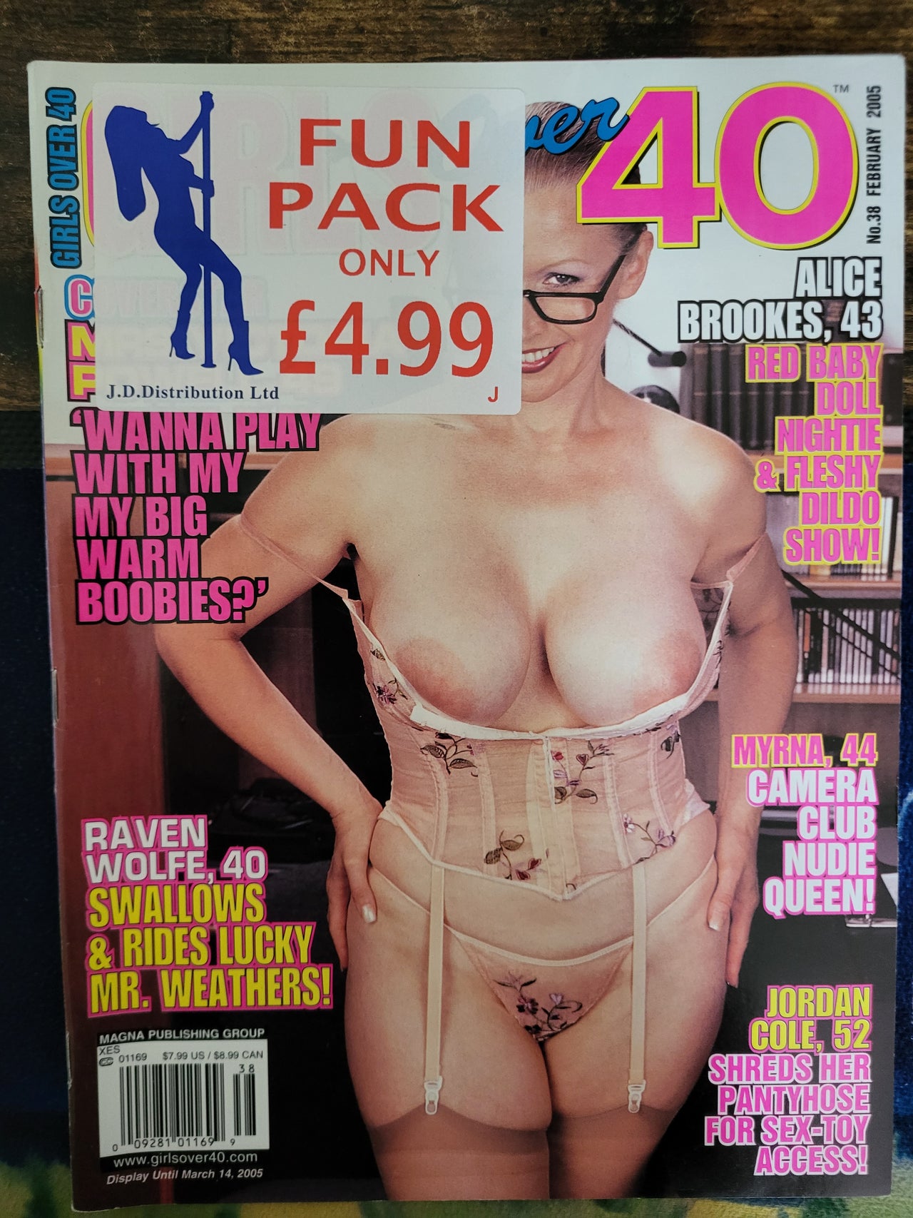 Girls Over 40 Magazine No 38 February 2005.. US Hardcore Milf Magazine