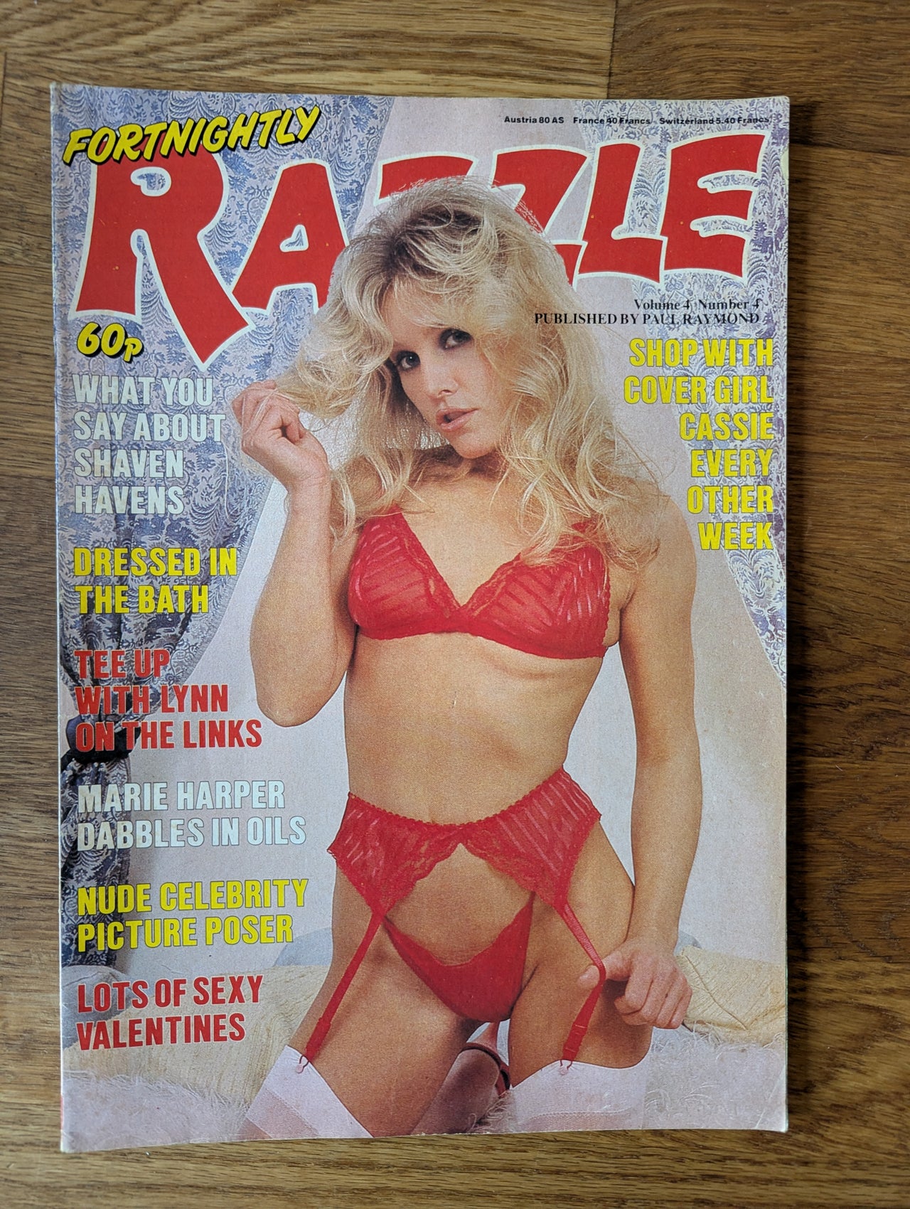 Razzle Magazine Vol 4 No 4