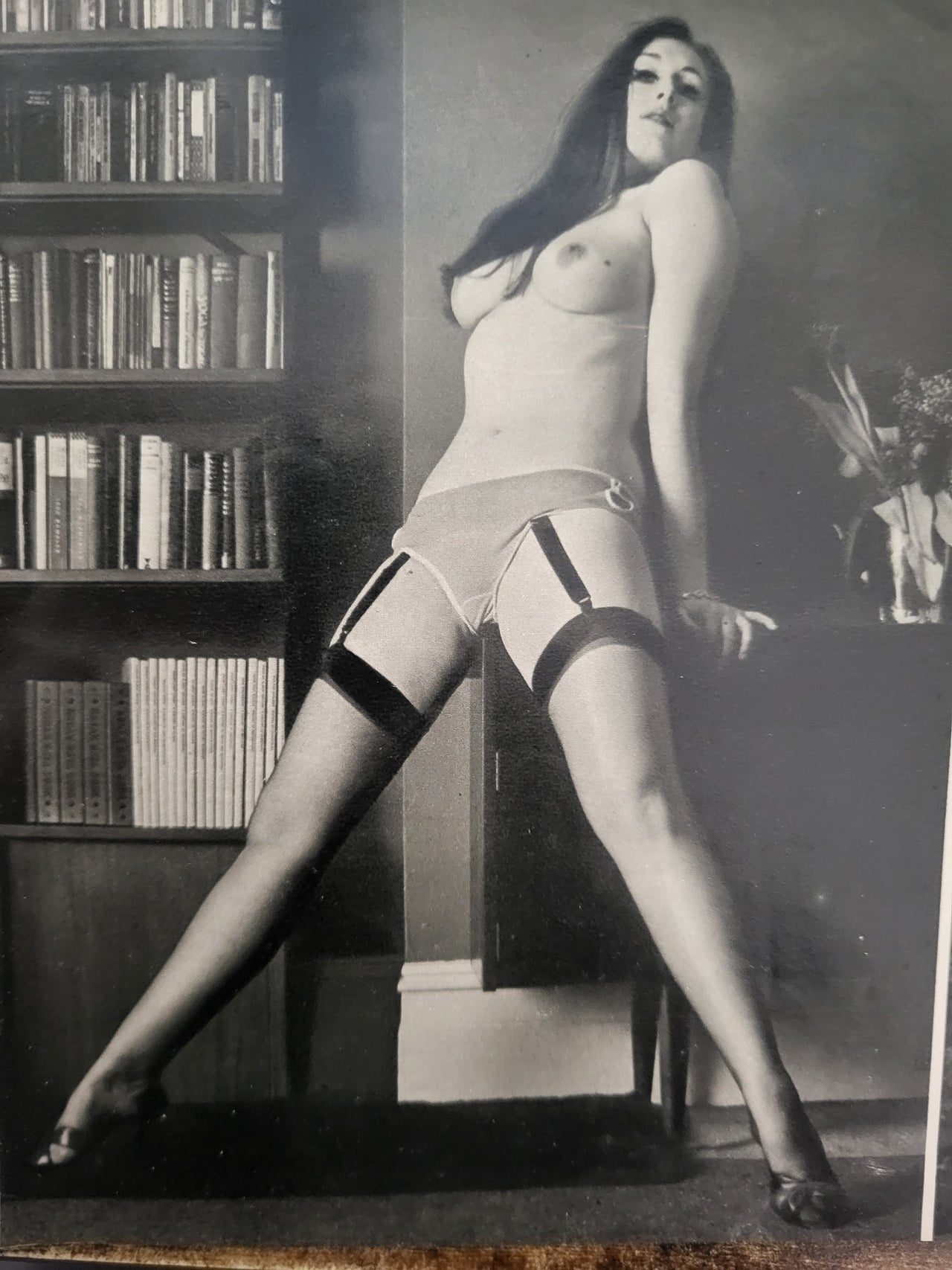 Folies De Paris Et De Hollywood Magazine No 450.. 1950's/60's Magazine