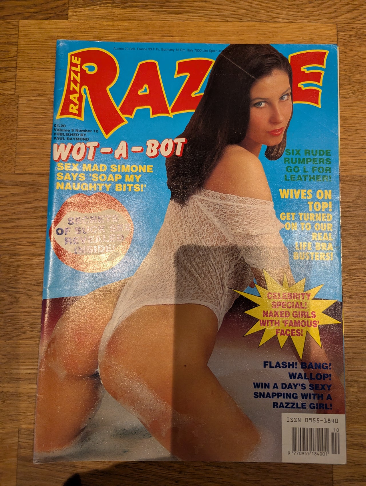 Razzle Magazine Vol 9 No 10