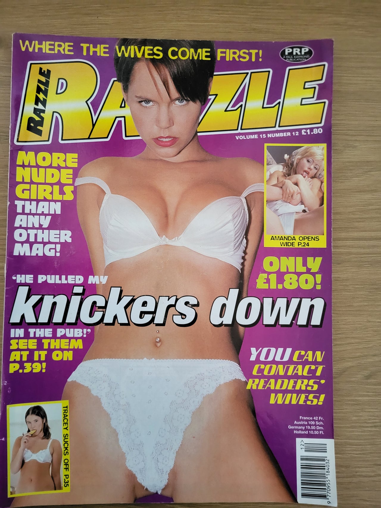 Razzle Magazine Vol 15 No 12